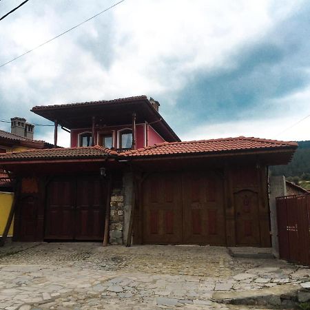 Стаи За Гости Бащино Огнище Koprivștița Exterior foto