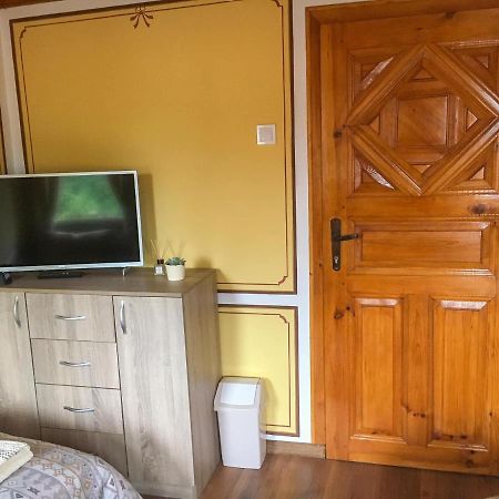 Стаи За Гости Бащино Огнище Koprivștița Exterior foto